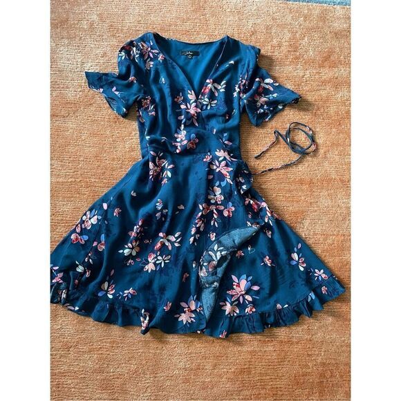 Lulu’s Teal Blue Floral Print Ruffle Wrap Dress M - Picture 2 of 9
